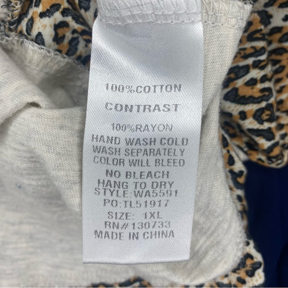 Umgee Plus Oatmeal Shirt With Animal Print Trim Size 1XL - Picture 8 of 8